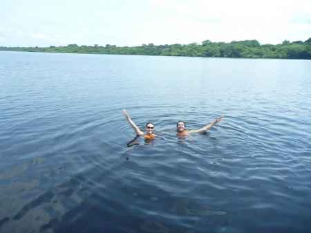 Nadando