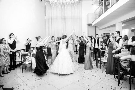 Dança as poderosas com as madrinhas