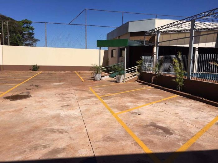 Estacionamento interno