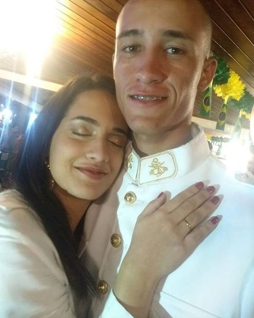 E EU ACEITEI COM MILHÕES DE SIM E MUITAS FOTOS 