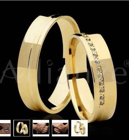 Aliança cravejada de diamantes