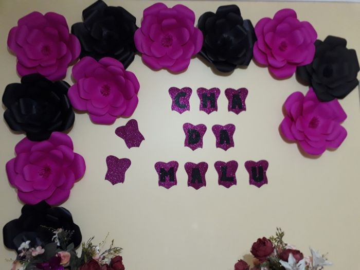 Flores de Cartolina e Letreiro