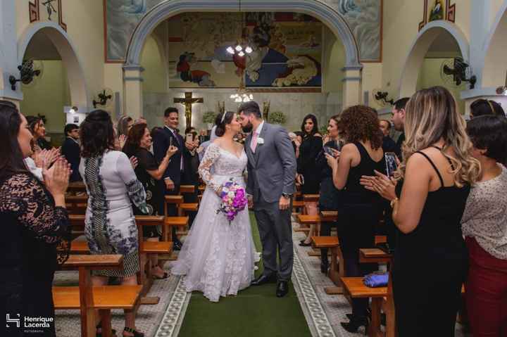 Famoso beijo na saída da igreja