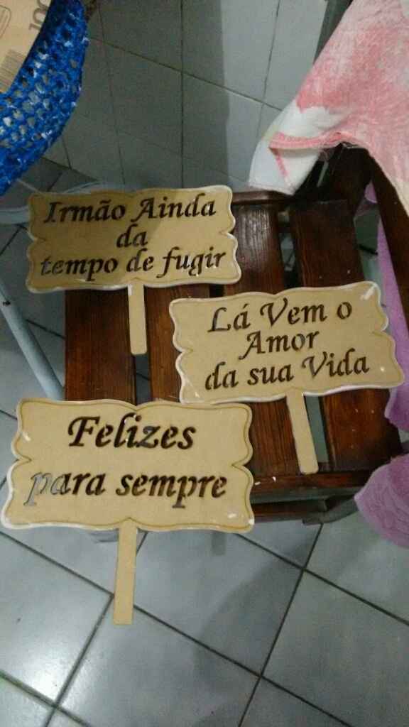 Plaquinhas para noivinha e pajem *-* - 1