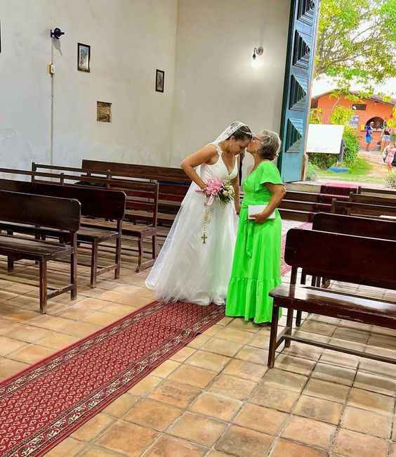 Qual melhor site ou app pra comprar vestido de noiva? 2