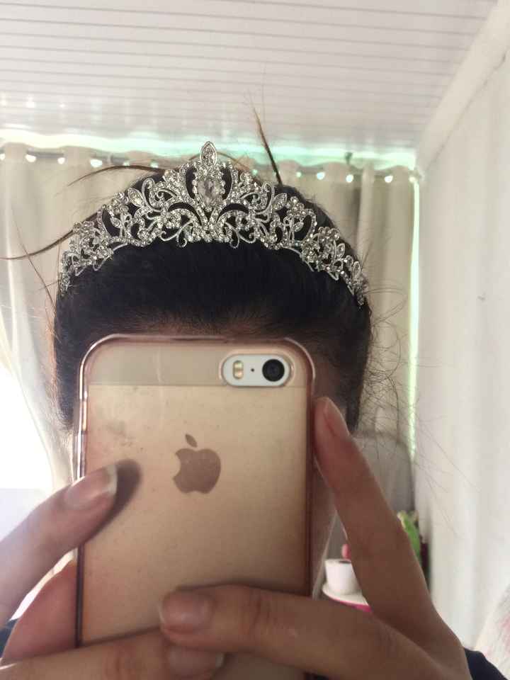 Coroa de strass: quem sabe valores? - 2