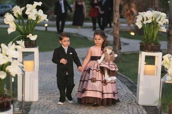 Daminha com Boneca