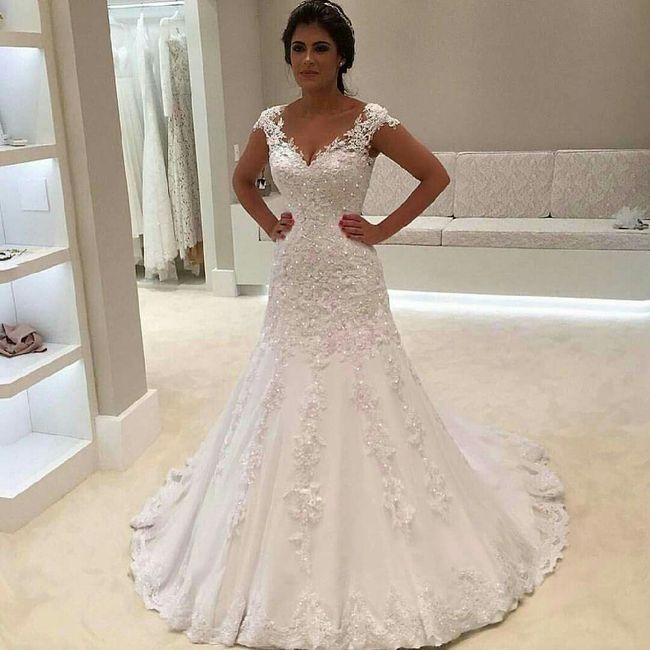 Qual destes vestidos mais combina com você? - 2