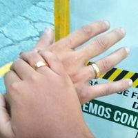 Qual destas opções você escolhe como símbolo de noivado?! - 1