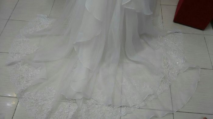 3 caudas de vestido, qual seria a sua? - 1