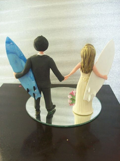 Topo de bolo de surfista