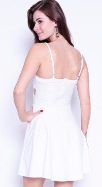 Vestido que aparecerá a parte de cima