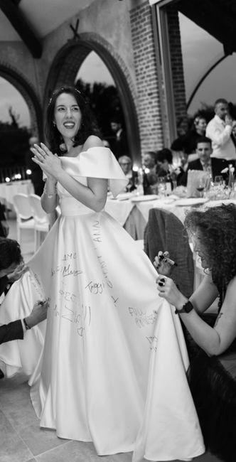 Assinaturas no vestido da noiva ? Oi ? #vemver 2