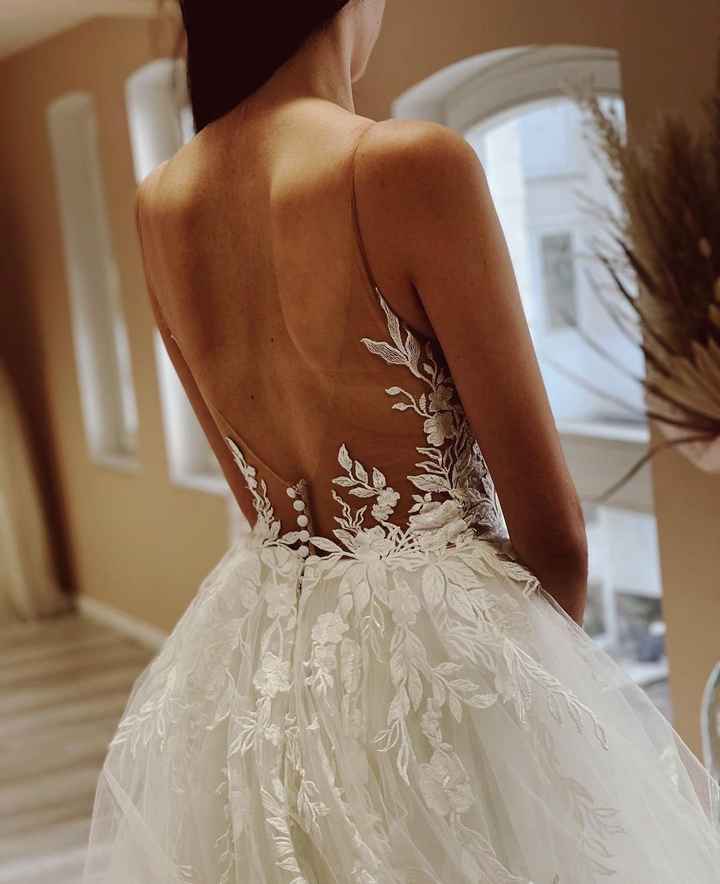 Detalhes no vestido do grande dia 💛 - 5
