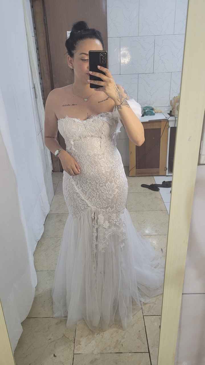 Aonde alugaram o vestido? - 3