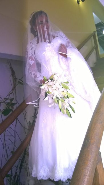 Casar de véu e grinalda