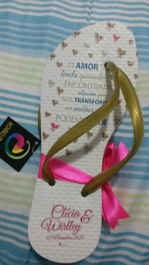 Eles chegaram?meus chinelos para as convidadas - 1
