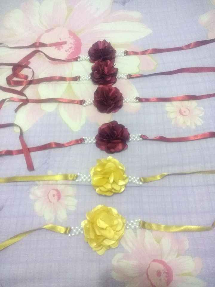 Corsage - 1