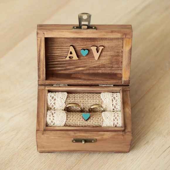 Nosso Porta Alianças: Uma Jóia! 😍💍 - 1