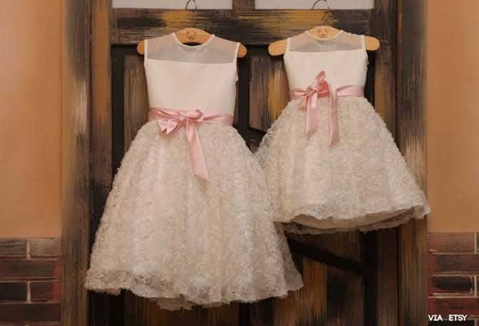 Roupas para damas e pajens 6