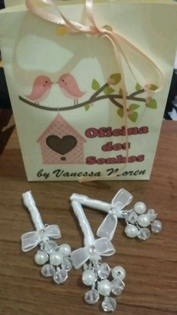 Minhas lapelas e meus corsages chegaram - - 2