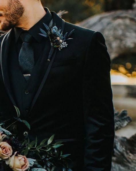 Noivo pode usar traje todo preto? - 1