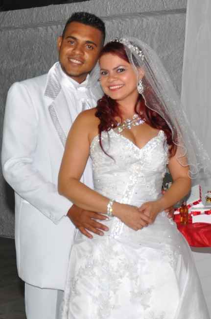 Nossa primeira foto casados!