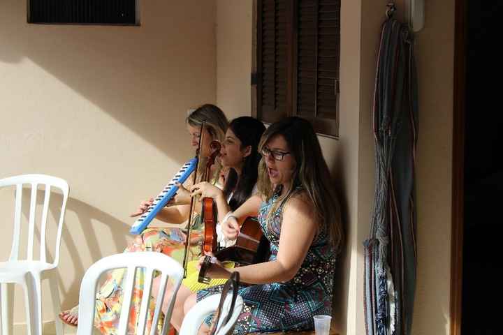 Minhas amigas tocando: