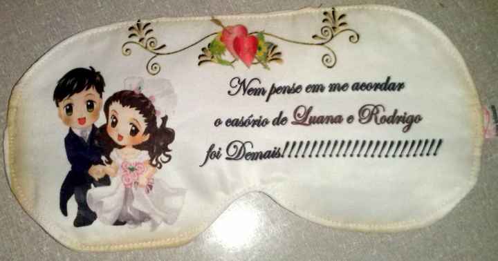 Mascara de dormir personalizada a seu gosto, é uma ideia linda e que custa apenas 4,50