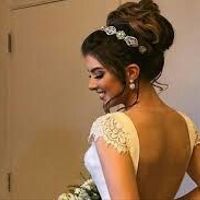 Corou ou tiara, cabelo preso ou solto? - 1