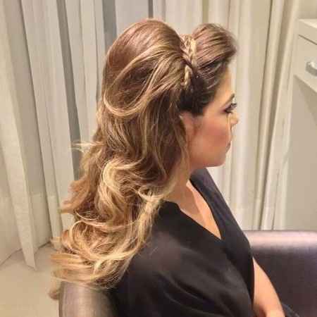 Alguém tem? Foto real de noiva com cabelo solto - 2