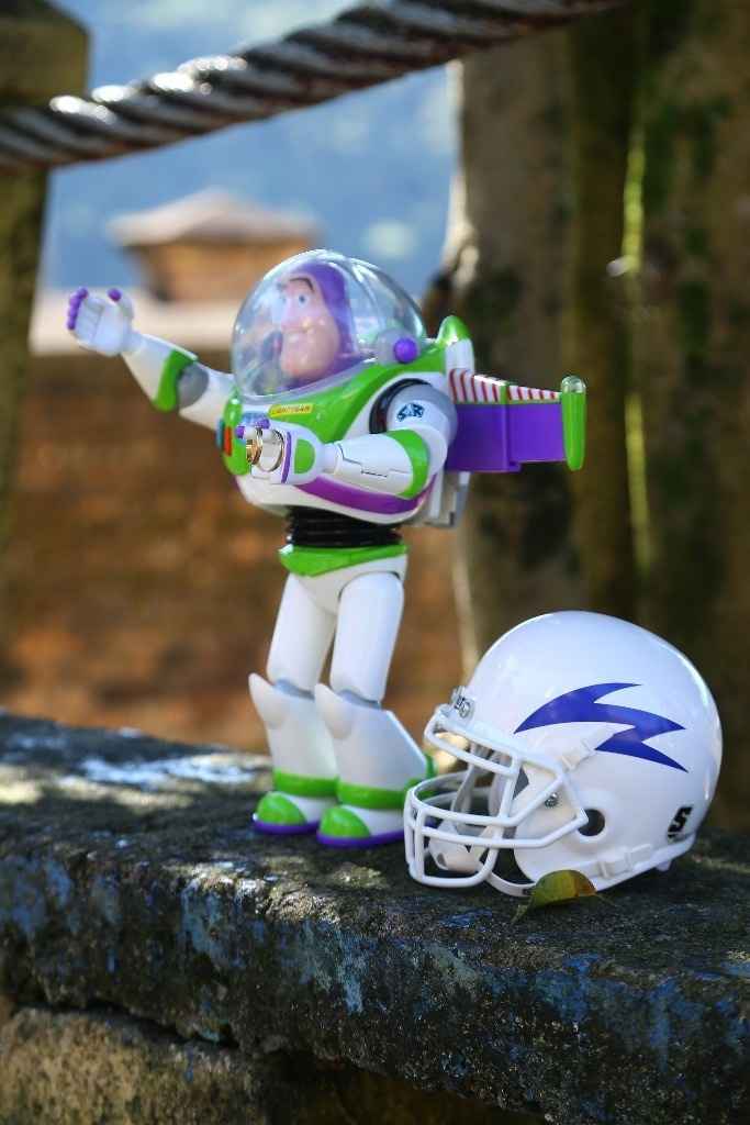 Sou fã de Toy Story e ele é jogador de futebol americano