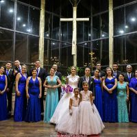 A cor do vestido de minhas madrinhas vai ser azul e a de vocês? - 1