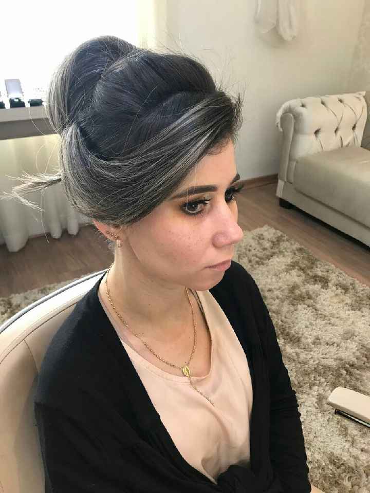 Teste de maquiagem e penteado - 3