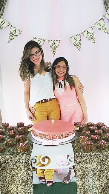 Minha madrinha linda que organizou todas as brincadeiras