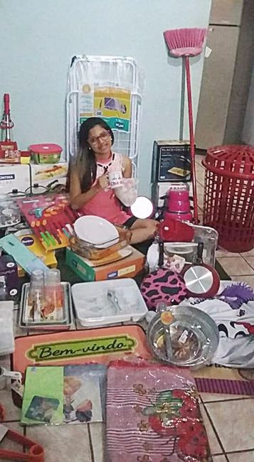 Eu, no meio do meus presentes.. gente amei