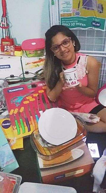 Eu, no meio do meus presentes.. gente amei