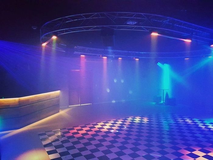 Balada em ambiente fechado
