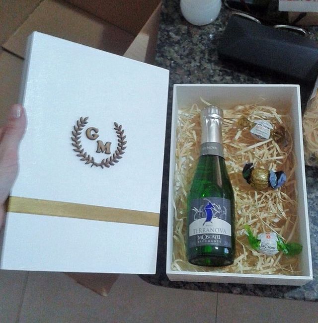 Caixa que fizemos para os padrinhos e madrinhas.