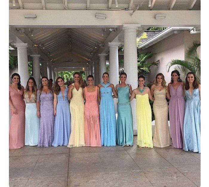 Qual a cor do vestido das suas madrinhas? 4