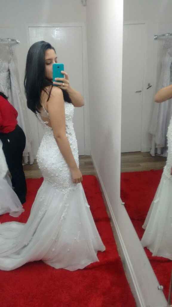 Primeira loja de vestidos.. - 1
