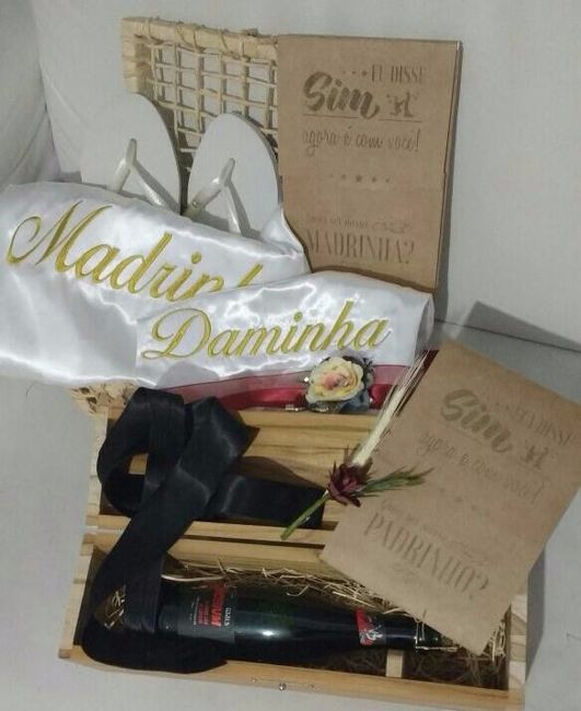 Caixa Padrinho e Madrinha