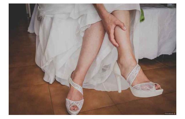 2 casamentos, 2 sapatos. Qual você prefere? 1