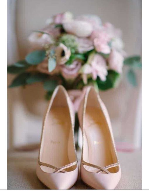 Quais sapatos de noiva você mais gosta? - 1