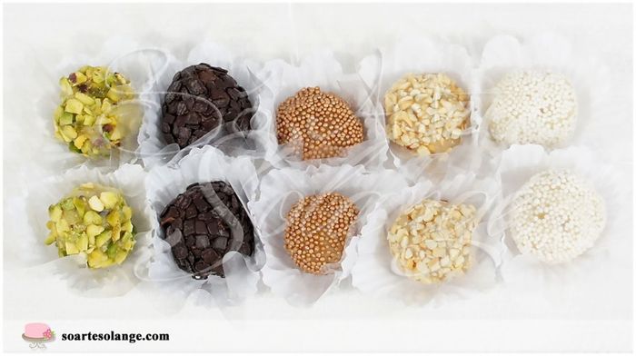Brigadeiros confeitados