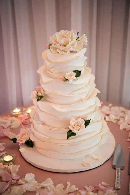 Hoje é dia de falar do BOLO DE CASAMENTO 🍰 - 1