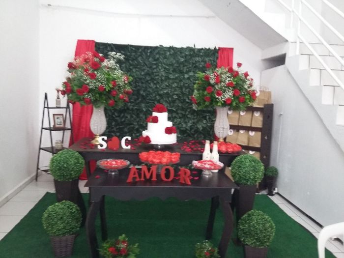 A mesa do bolo.