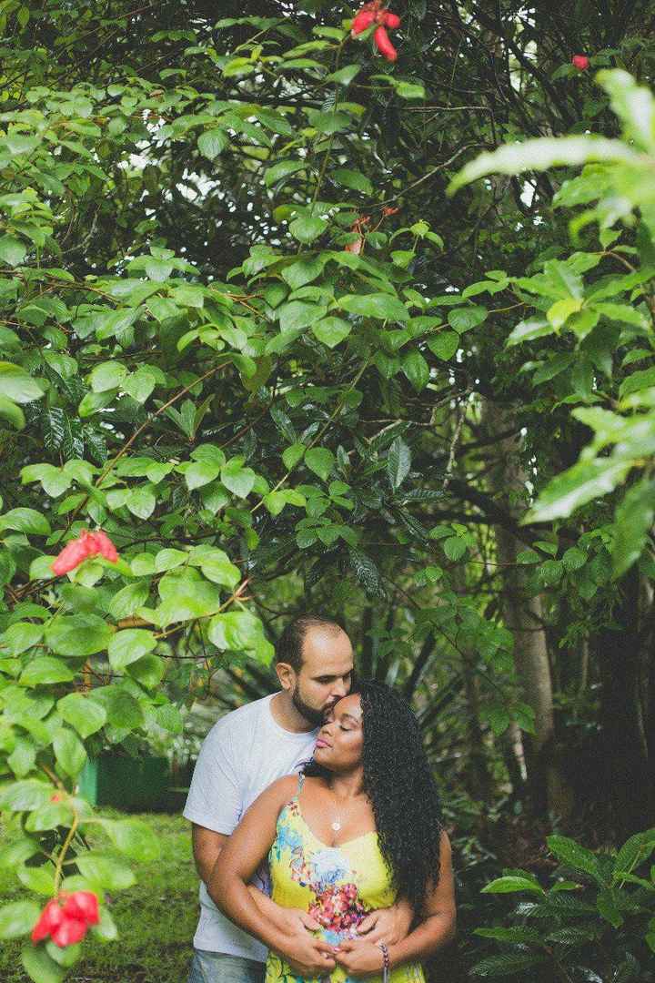 Lugar lindo com muito verde que escolhemos para nossas fotos do jeitinho que agente gosta :)