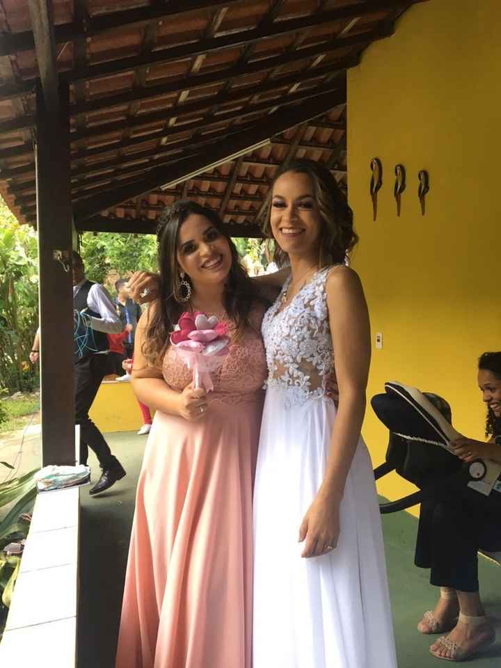 minha madrinha e melhor amiga pegou o buquê, juro que não foi marmelada kkk