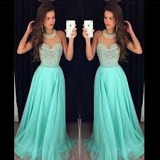 MODELO DE VESTIDO MADRINHA